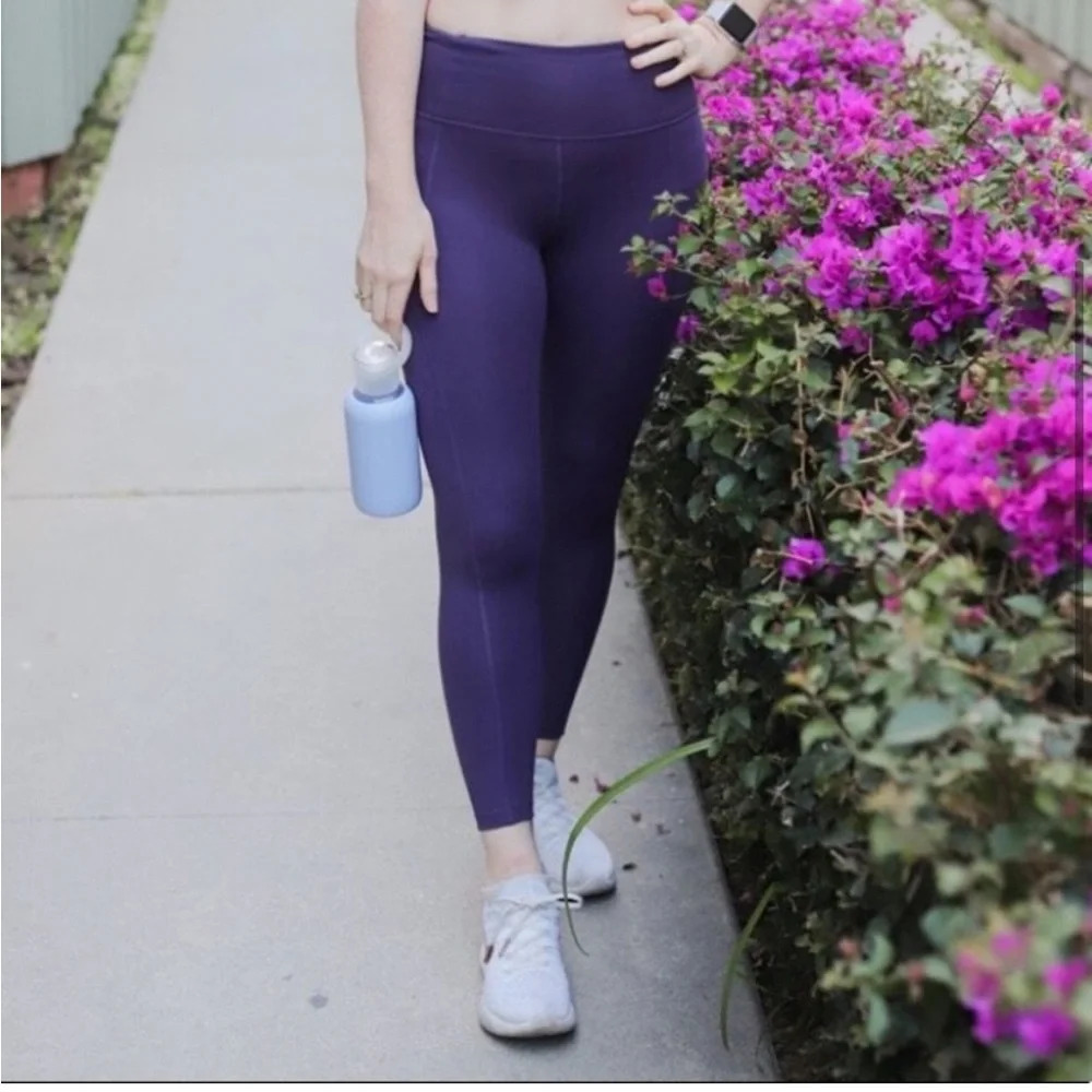 Girlfriend collective compressive high rise legging blackberry purple Size Small